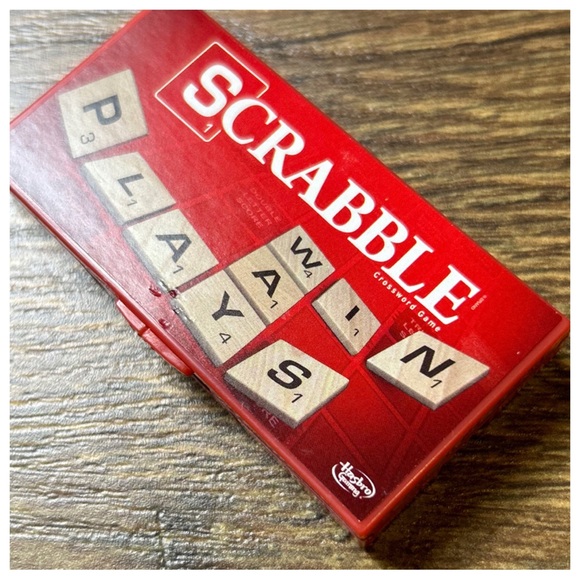Worlds Smallest Scrabble - Picture 4 of 4